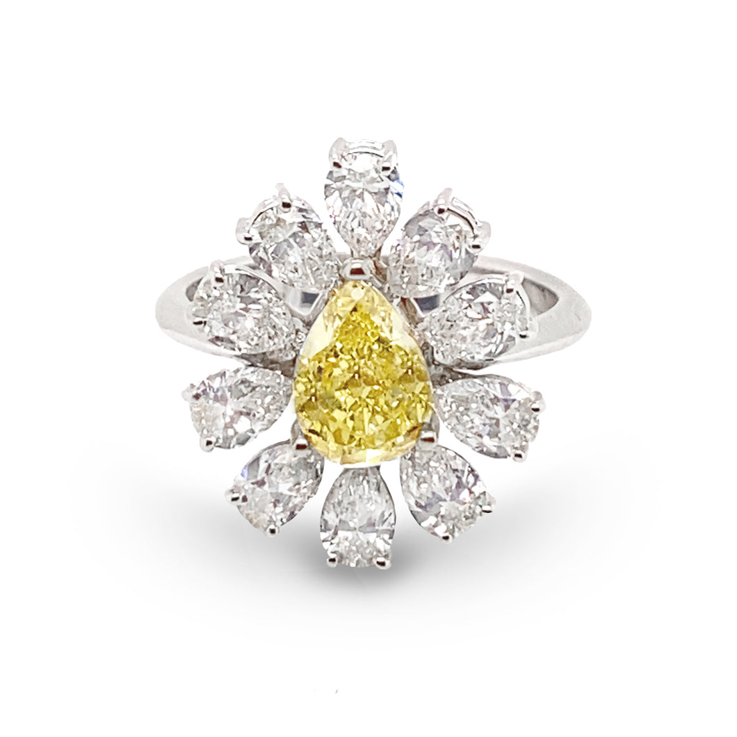 Daisy Fancy Yellow Ring