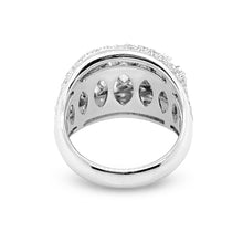 Load image into Gallery viewer, White Gold Diamond Ring
